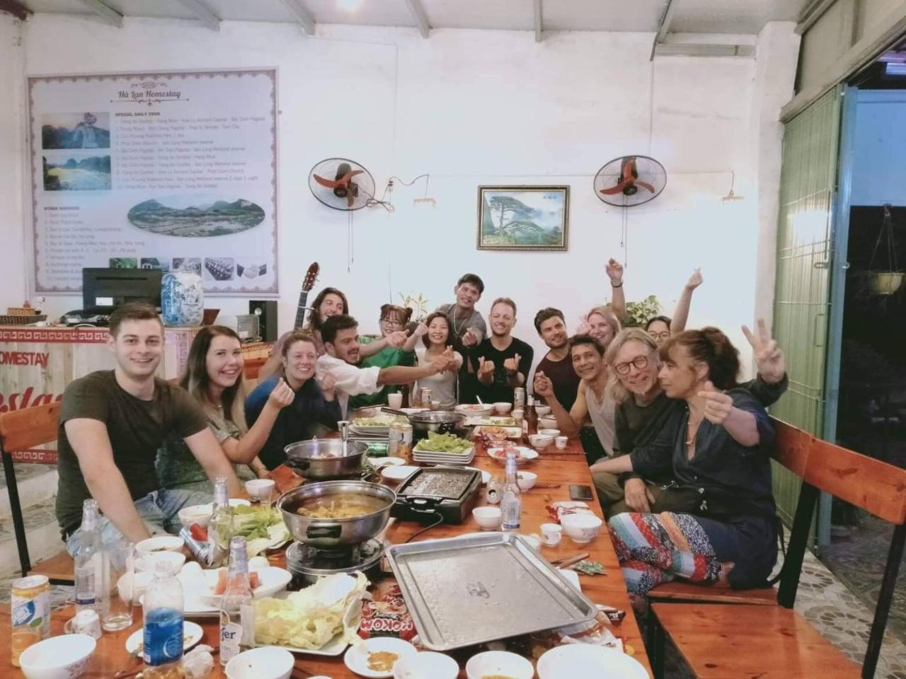 Ha Lan Homestay Нин Бин Екстериор снимка